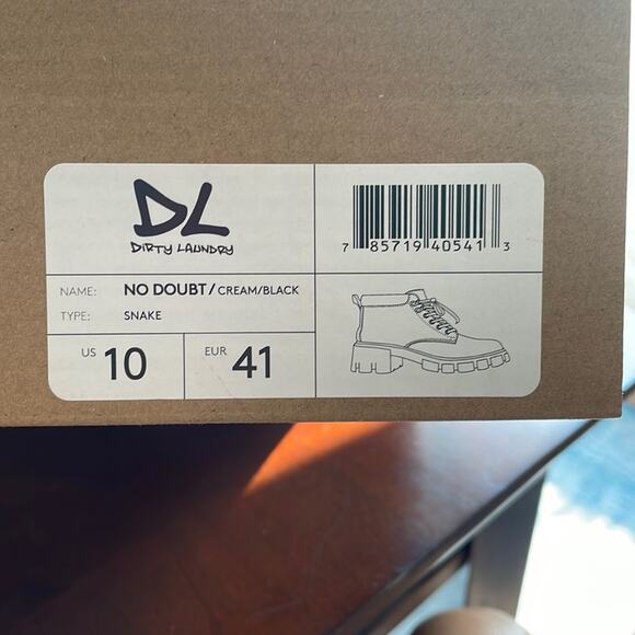 Dirty Laundry! Size 10/41. Boot! New! - Picture 2 of 8